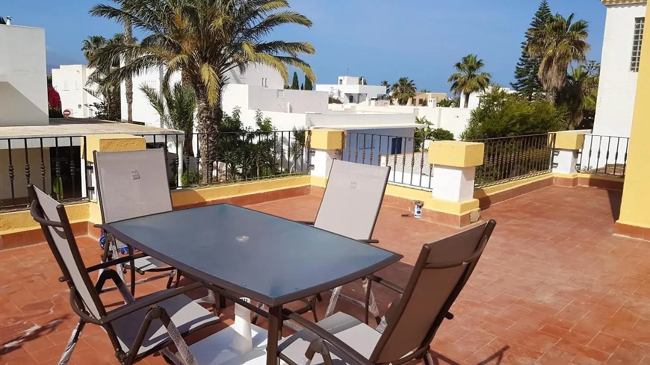 別荘 Spacious House With Private Pool In Vera, 420 Sqm