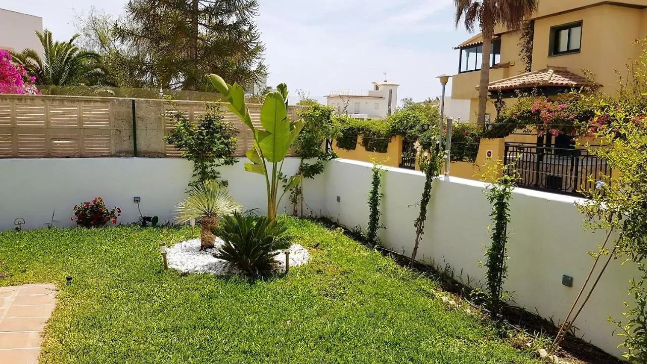 別荘 Spacious House With Private Pool In Vera, 420 Sqm